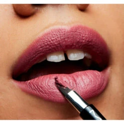 MAC Cosmetics Matte Lipstick 608 Mehr -Plein Winkel 1010846 3