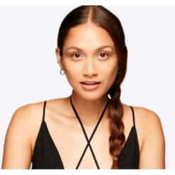 MAC Cosmetics Studio Fix Fluid Foundation SPF15 NC37 -Plein Winkel 1013987 3