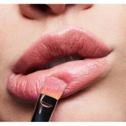 MAC Cosmetics Satin Lipstick Brave -Plein Winkel 1014005 3