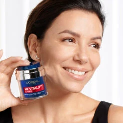 L'Oreal Lu0027Oréal Revitalift Laser Pressed Nachtcreme -Plein Winkel 1035561 3