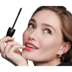 Bourjois Twist Up The Volume Mascara 001 Ultra Black 7 Bourjois Twist Up The Volume Mascara 001 Ultra Black -Plein Winkel 1041276 4