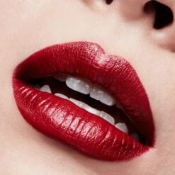 MAC Cosmetics Amplified Creme Lipstick Dubonnet -Plein Winkel 1042547 3