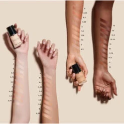 Giorgio Armani Luminous Silk Foundation 11.5 -Plein Winkel 1045182 3