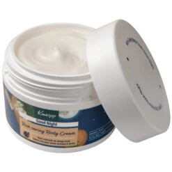 Kneipp Rich Caring Bodycrème Good Night 7 Kneipp Rich Caring Bodycrème Good Night -Plein Winkel 1058844 3