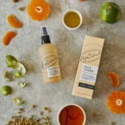 UpCircle Hyaluronzuur Toner 7 UpCircle Hyaluronzuur Toner -Plein Winkel 1058852 4