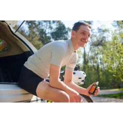 Weleda Massageolie Arnica Sport 7 Weleda Massageolie Arnica Sport -Plein Winkel 133018 4