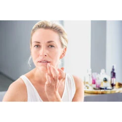 Weleda Oog En Lip Contourcrème Evening Primrose Versterkend -Plein Winkel 974003 3