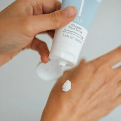 Naif Circulaire Face Scrub 7 Naif Circulaire Face Scrub -Plein Winkel 994487 4